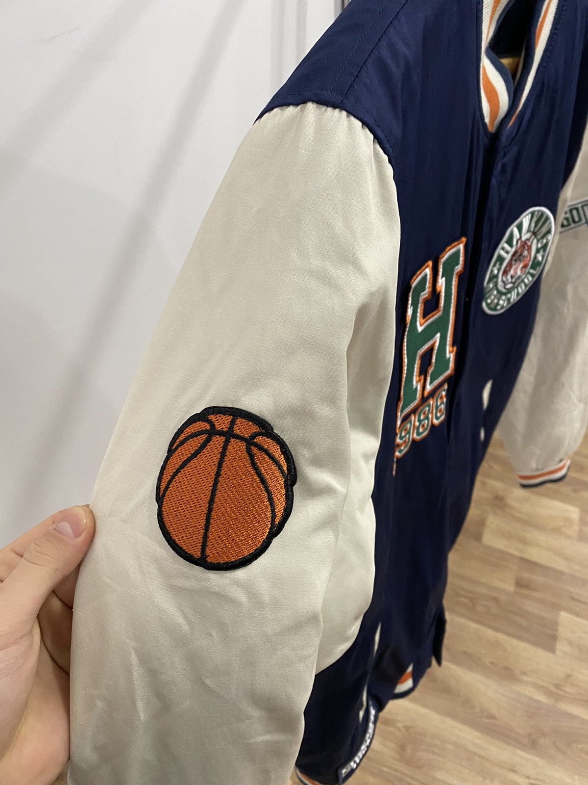 Japanese Brand Stranger Things Original Netflix Product Bomber Jacket L Size US L / EU 52-54 / 3 - 7 Thumbnail