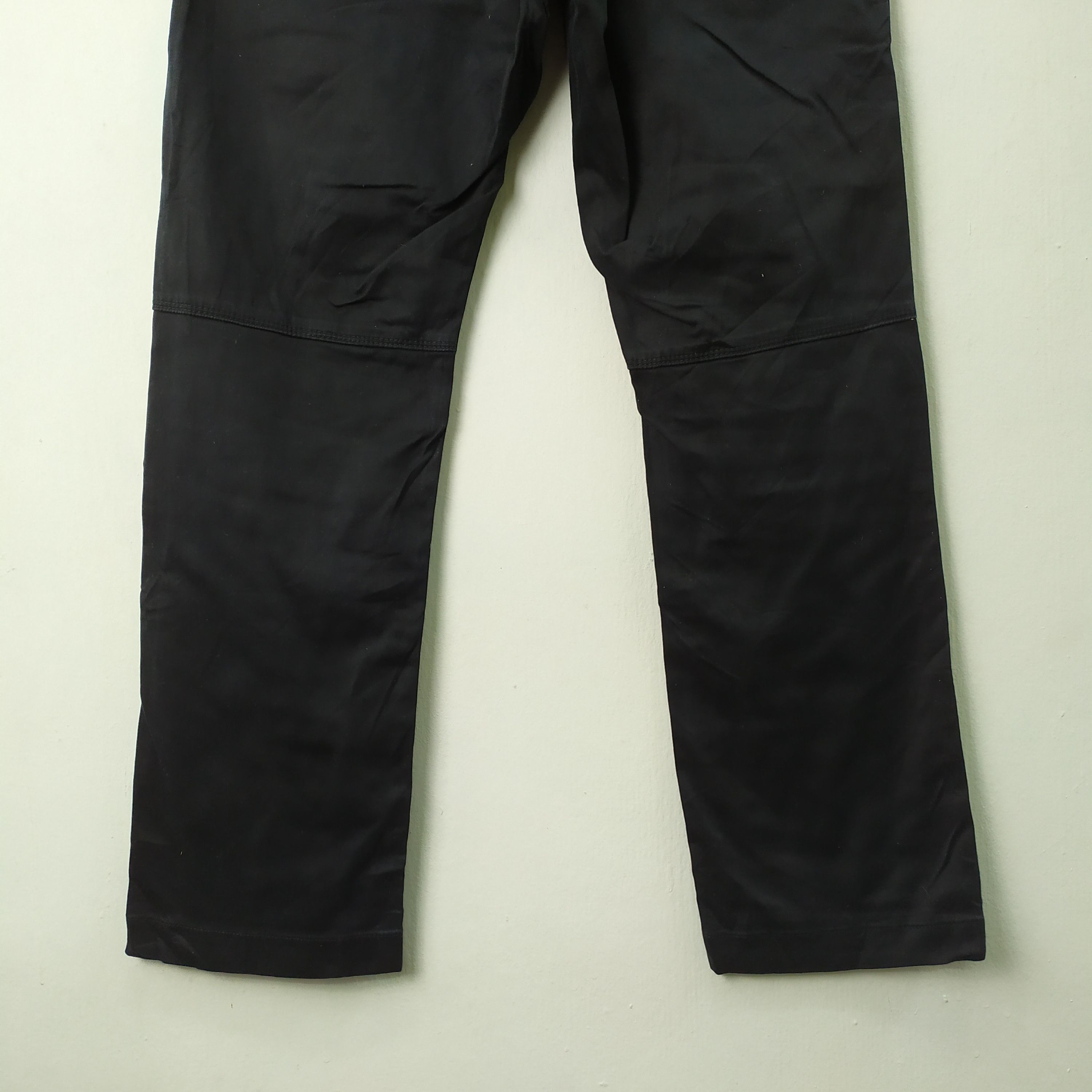 Japanese Brand Japanese brand Black Cargo Pants Zipper Multipocket Size US 32 / EU 48 - 8 Thumbnail
