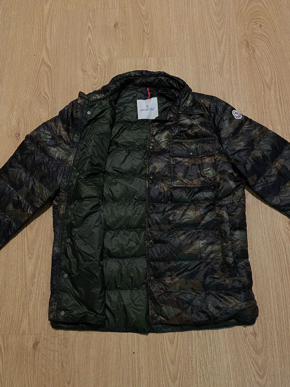 Moncler Moncler camouflage lightweight down jacket Size US M / EU 48-50 / 2 - 7 Thumbnail