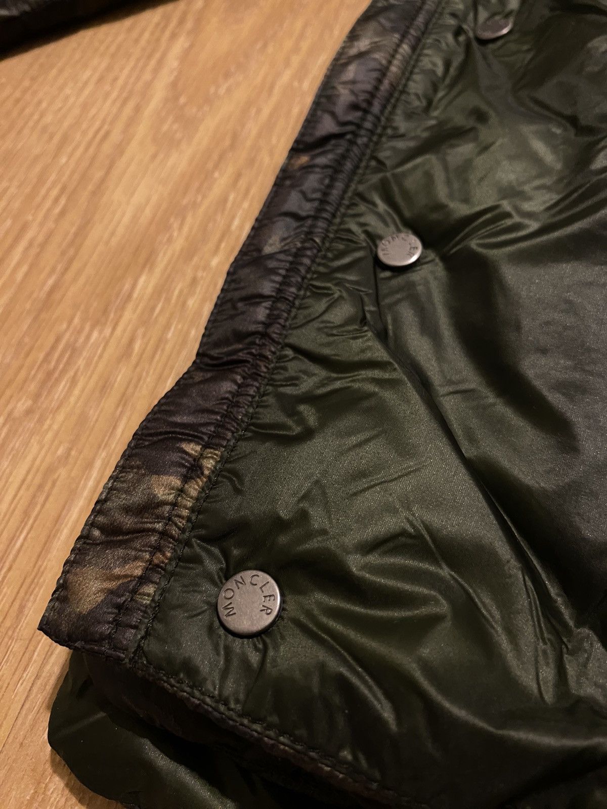 Moncler Moncler camouflage lightweight down jacket Size US M / EU 48-50 / 2 - 12 Thumbnail
