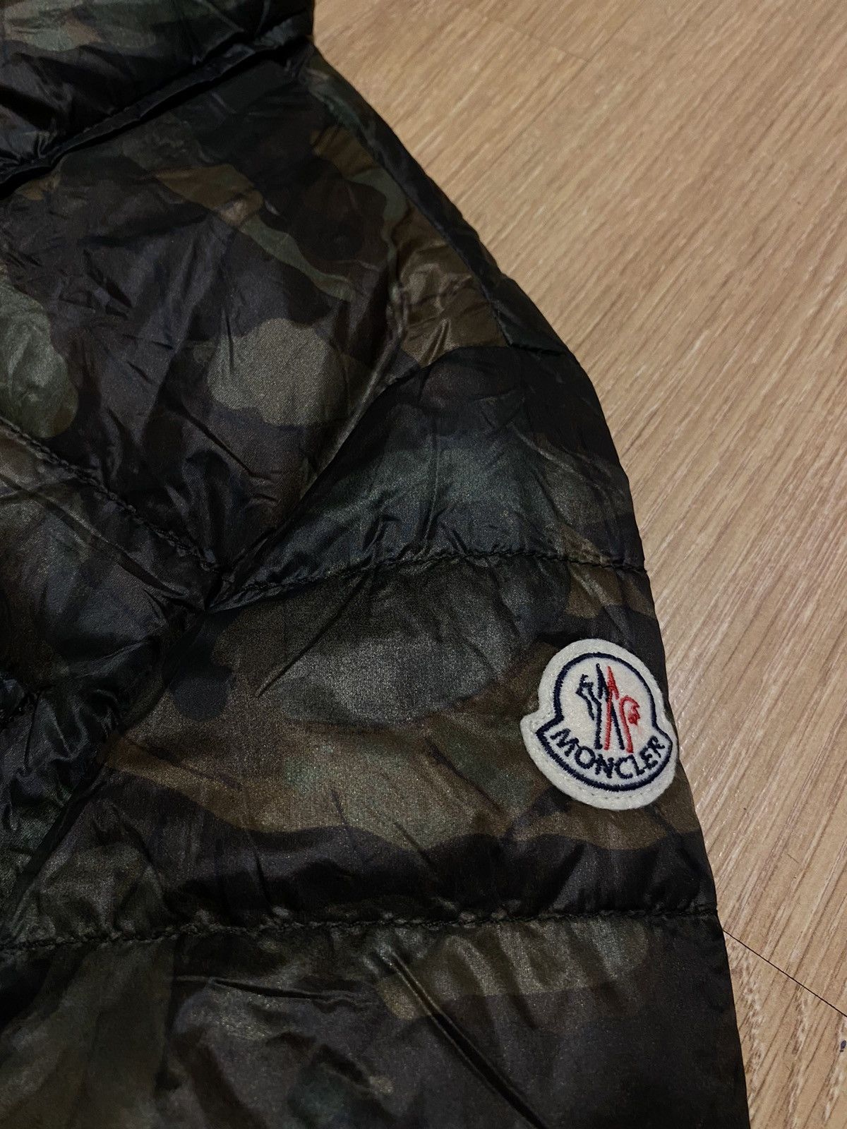 Moncler Moncler camouflage lightweight down jacket Size US M / EU 48-50 / 2 - 3 Thumbnail