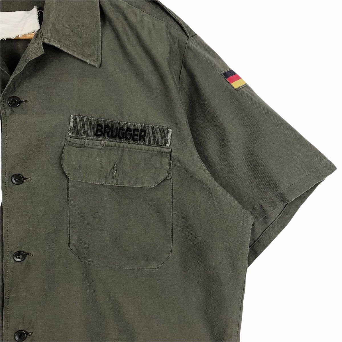 Vintage Vintage 90s Wahler German Military Button Up Shirt L.Wahler Size US L / EU 52-54 / 3 - 5 Thumbnail
