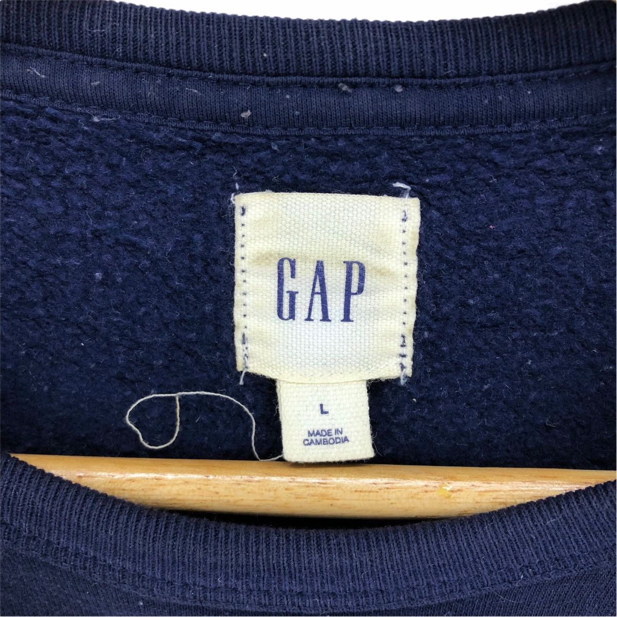 Gap Vintage GAP Crewneck Sweatshirt Big Logo Embroidery Size US L / EU 52-54 / 3 - 5 Thumbnail