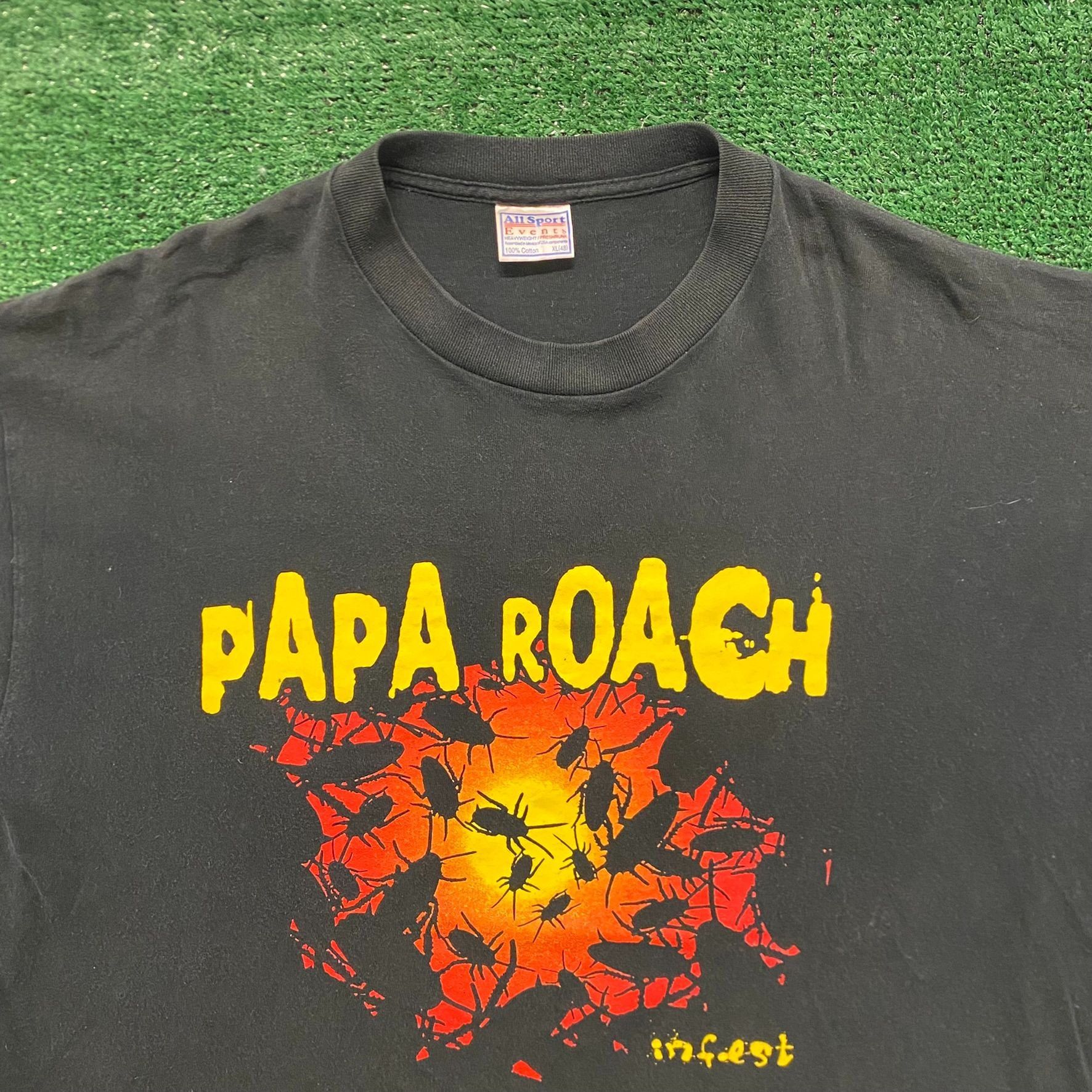 Band Tees Papa Roach Infest Vintage Band T-Shirt Size US XL / EU 56 / 4 - 2 Thumbnail