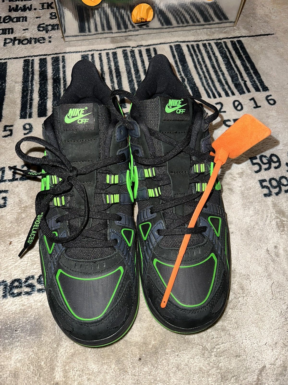 offwhite nike green