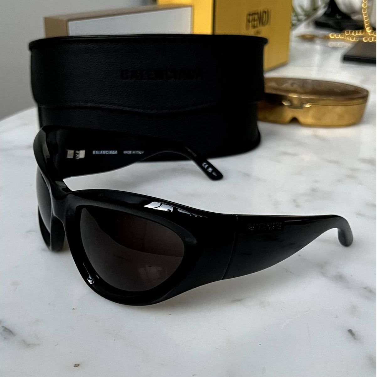 サングラス Balenciaga Bossy Mask Black Sunglasses Balenciaga Women's' Bossy Mask Sunglasses in Black | LN-CC®