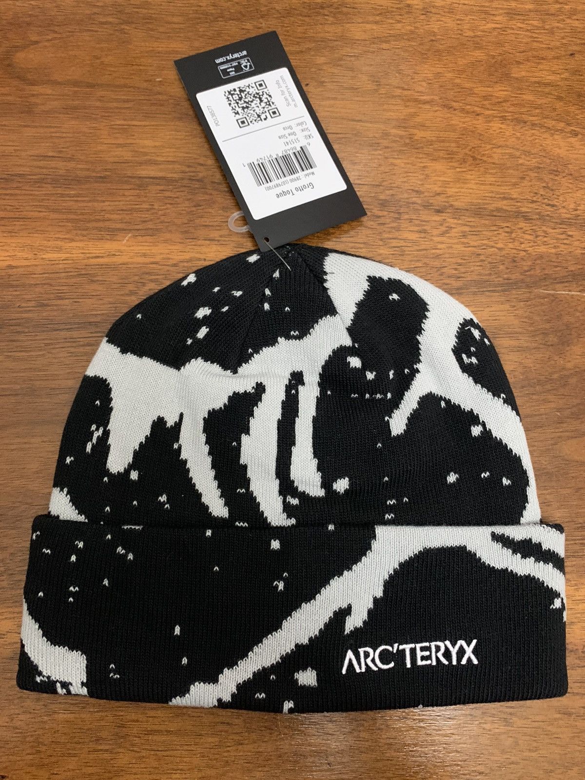 よく出回ってるグロットトークoArc’teryx  ビーニー  Grotto Toque orca正規品