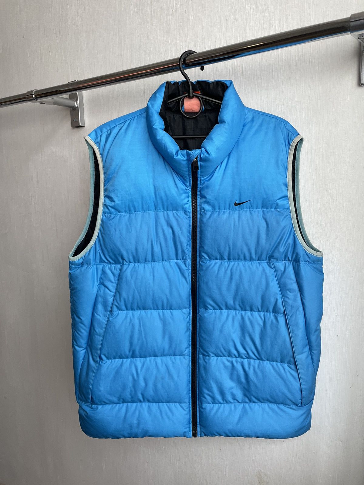 image of Nike Vest in Blue, Men's (Size Medium)