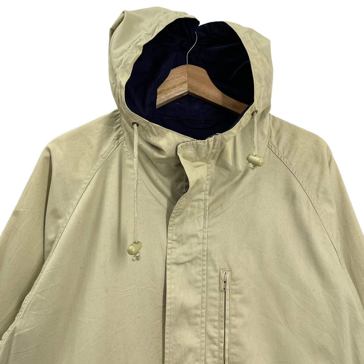Vintage Vintage Refined Design Authentic Hoodies Jacket Size M Size US M / EU 48-50 / 2 - 4 Thumbnail