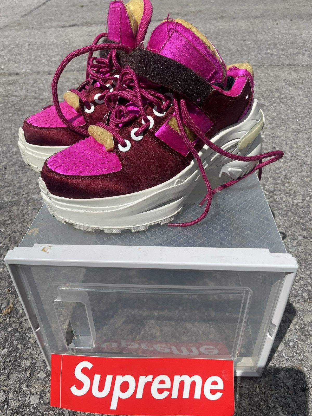 Maison Margiela Maison Margiela Fuchsia Retro Fit Chunky Satin Sneakers Size US 8 / IT 38 - 2 Thumbnail