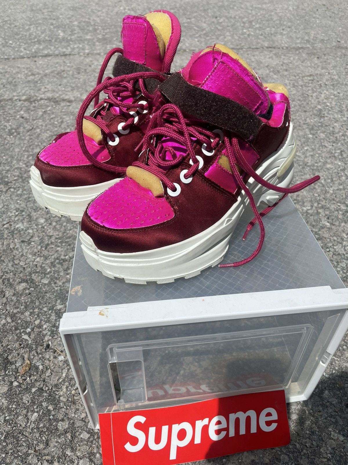 Maison Margiela Maison Margiela Fuchsia Retro Fit Chunky Satin Sneakers Size US 8 / IT 38 - 6 Thumbnail