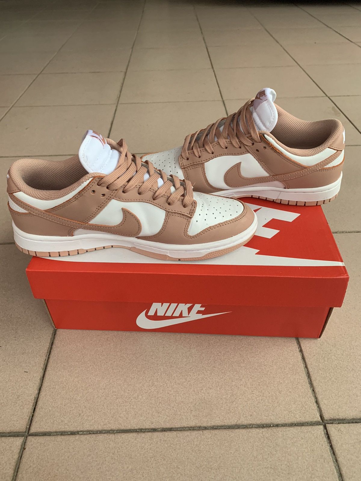 Nike Nike Dunk Low Rose Whisper W Size US 8.5 / IT 38.5 - 1 Thumbnail