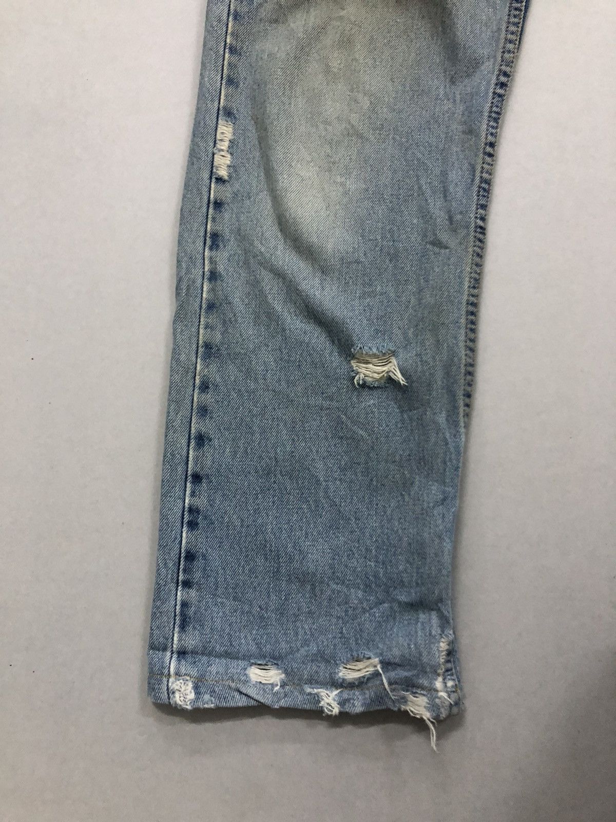 Levi's Vintage Levi’s 505 Distressed Denim Jeans Size US 32 / EU 48 - 6 Thumbnail