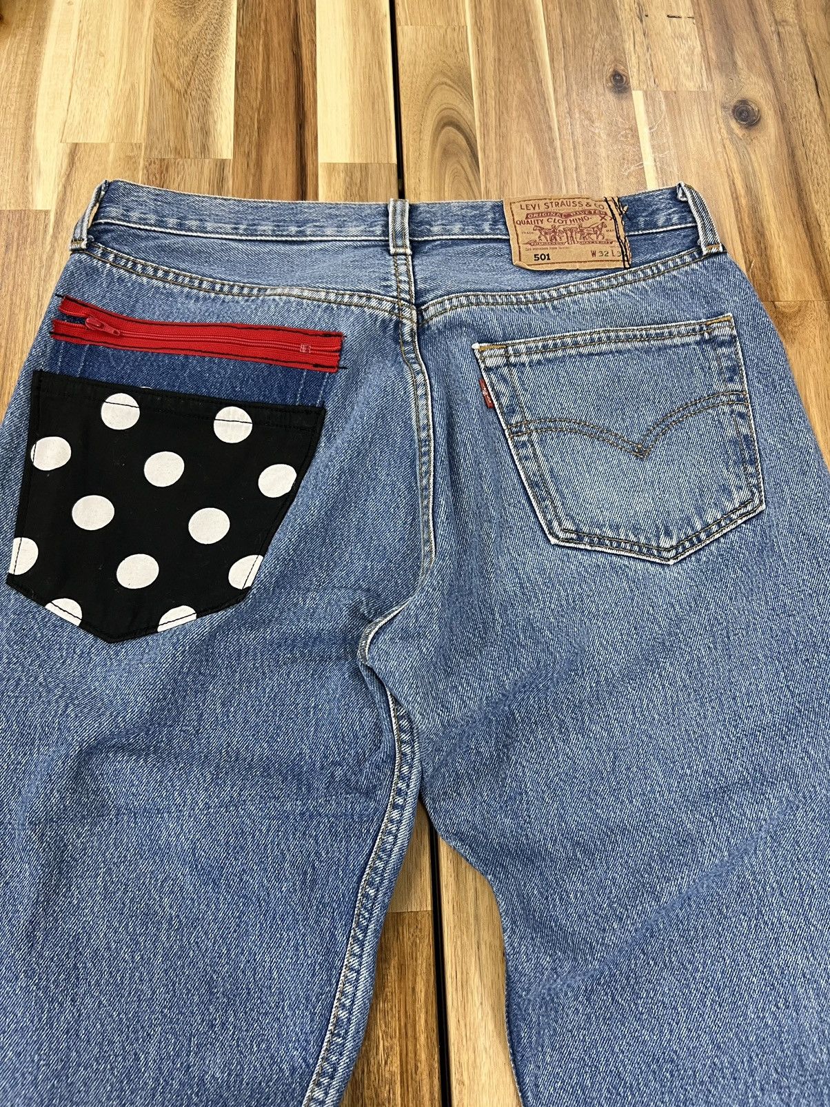 Levi's Levis 501 Button 273 Mickey Mouse Denim Jeans Size US 31 - 5 Thumbnail