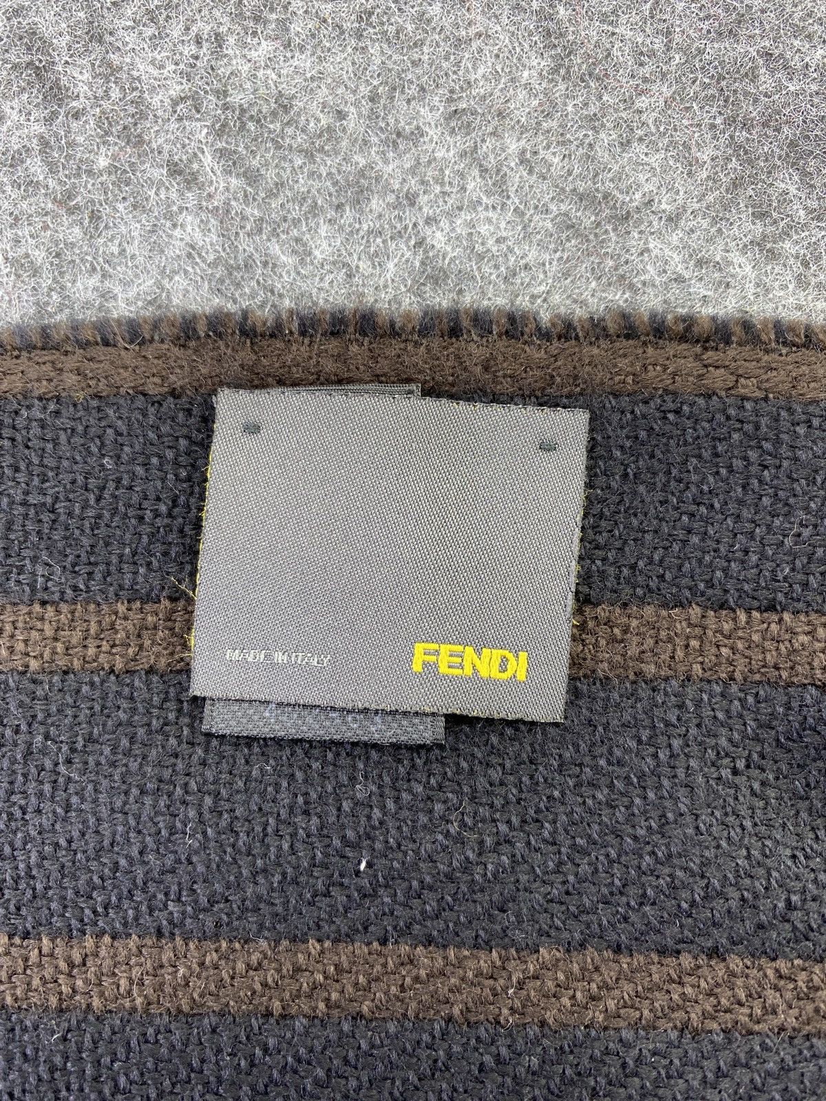 Fendi Fendi Scarf/Muffler/Neckwear -T227 Size ONE SIZE - 5 Thumbnail