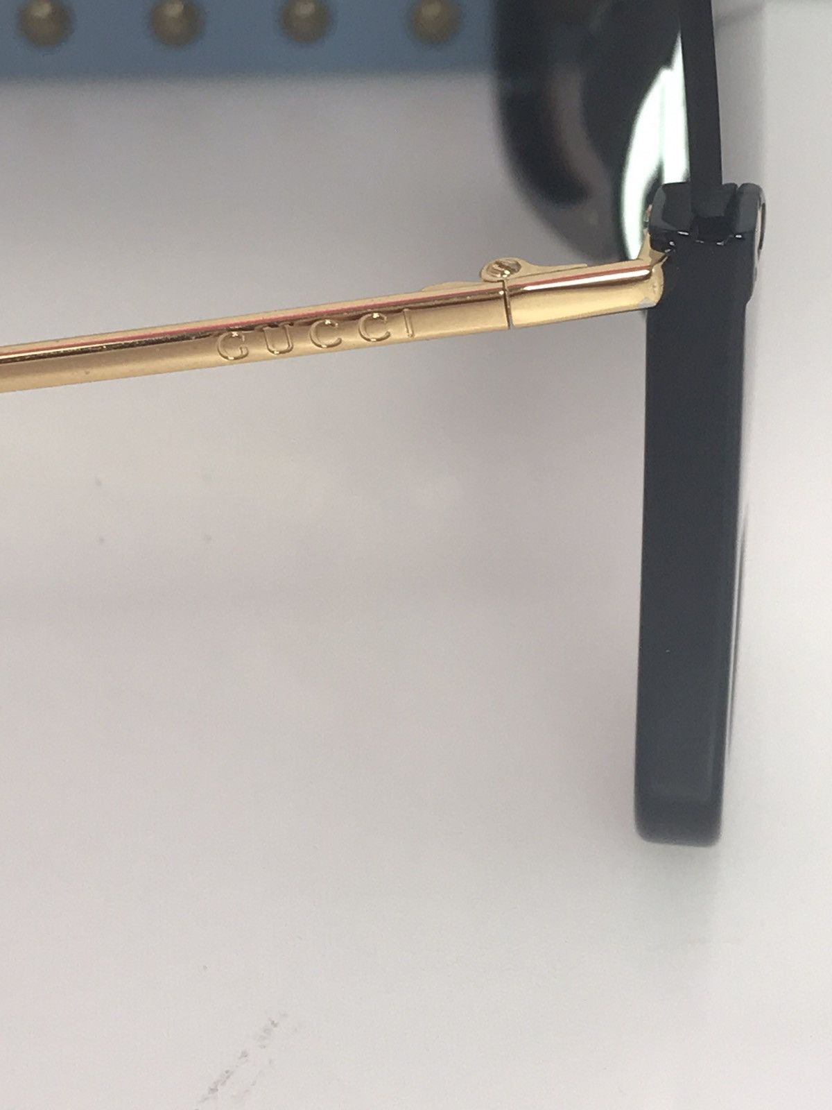 GUCCI SHIELD BLACK GOLD BROWN SUNGLASS GG0540S-30007784-001