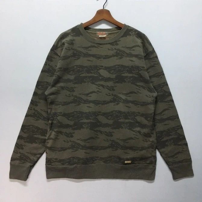 Vintage Crewneck Pullover Sweatshirt Nice Design Size US M / EU 48-50 / 2 - 1 Thumbnail