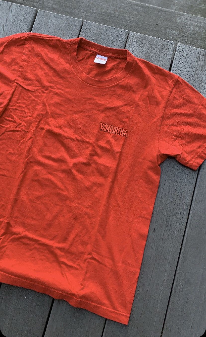 Supreme Supreme Vampirella Card Vampire tee shirt red medium