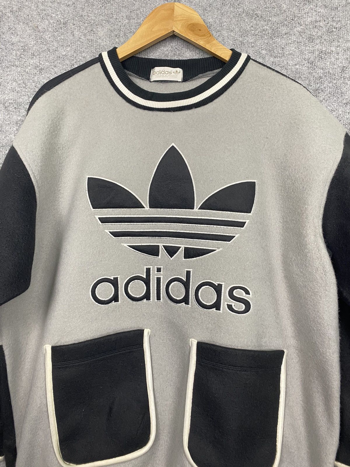 Adidas Vintage 90’s Adidas Sweatshirt Big Logo Design Size US M / EU 48-50 / 2 - 3 Thumbnail