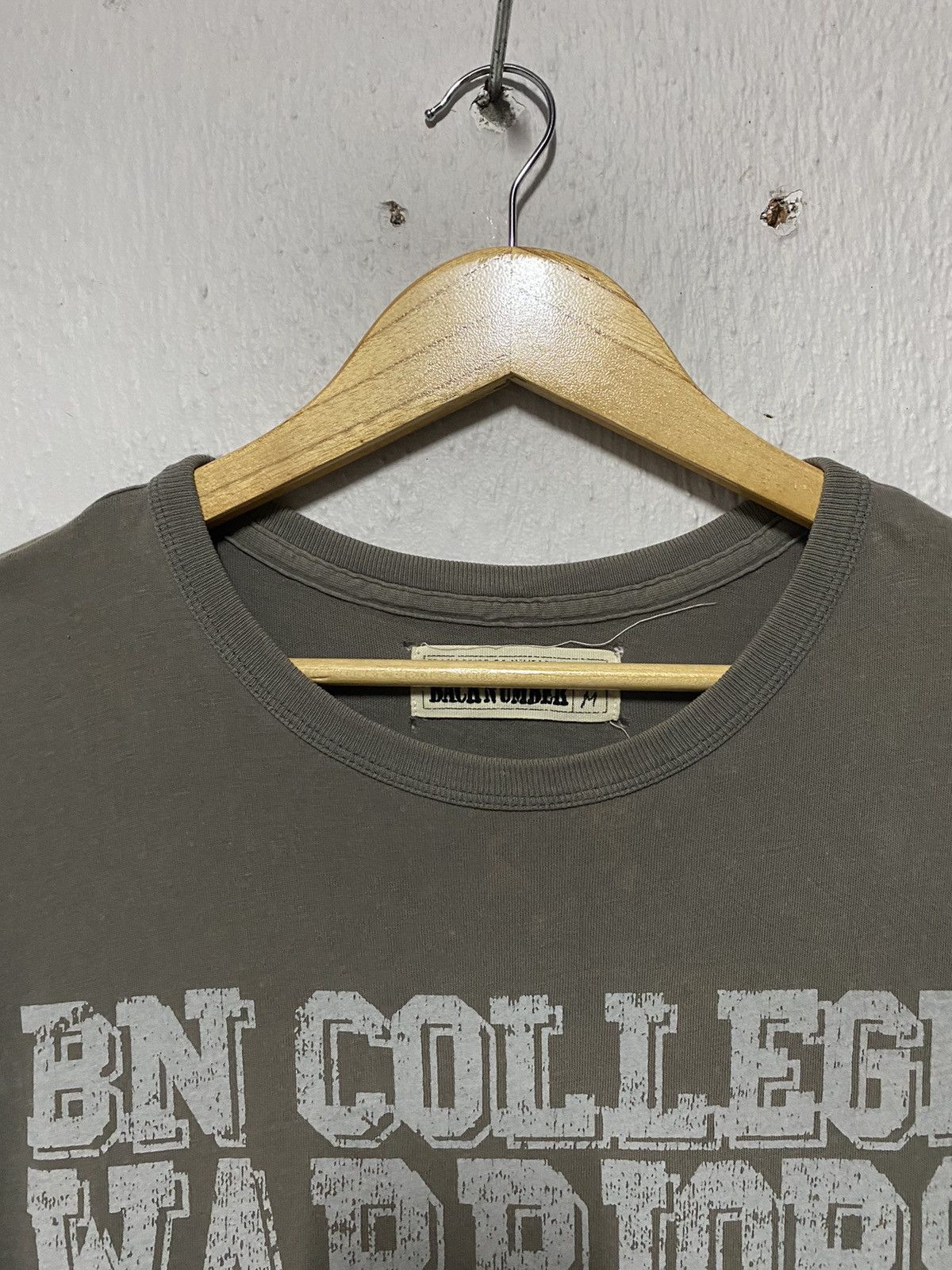 Designer × Japanese Brand THRASHED Back Number Big Print Tshirt Size US M / EU 48-50 / 2 - 3 Thumbnail