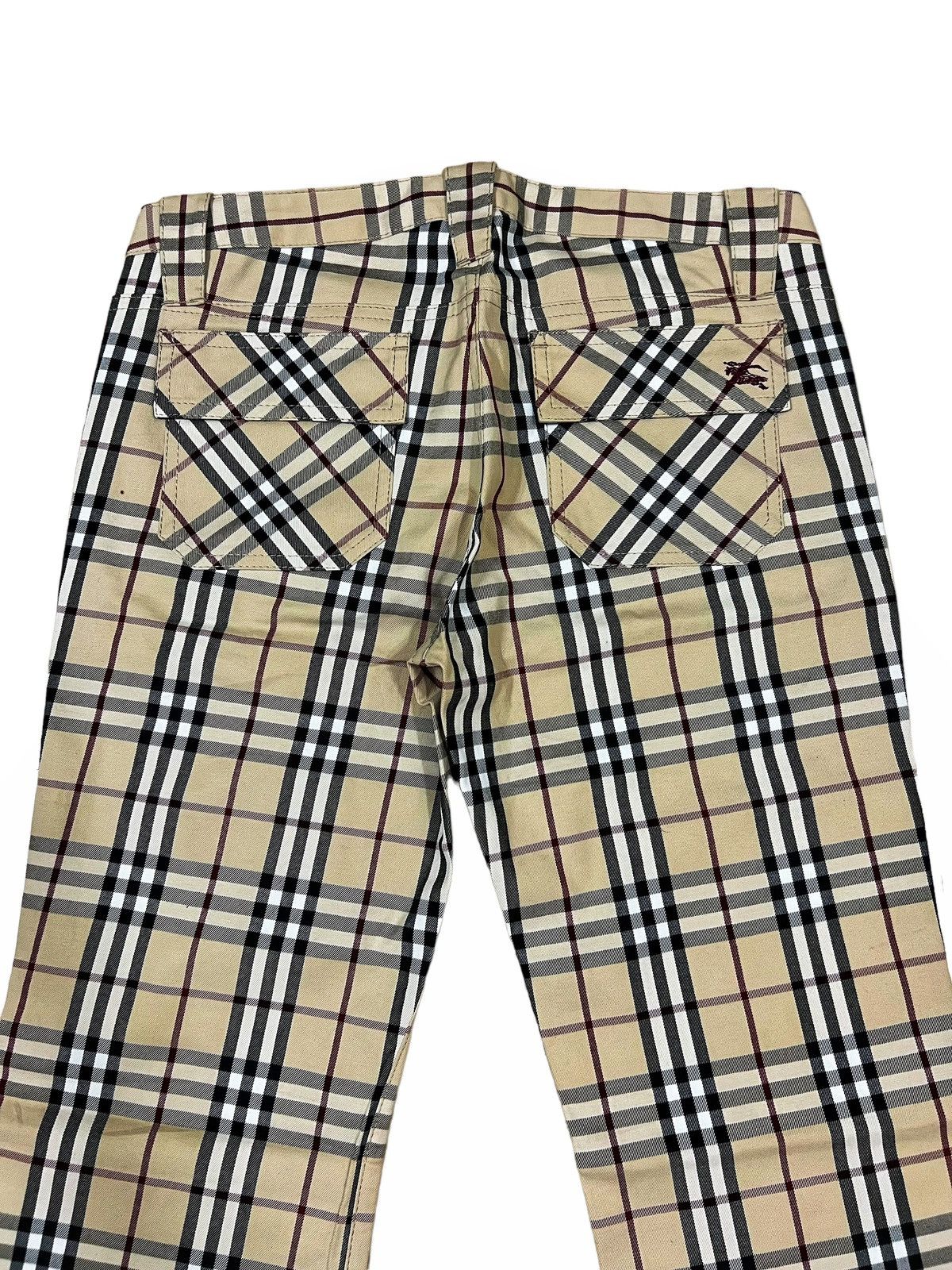 Burberry × Vintage Iconic Burberry Flare Leg Nova Check Flap Pocket Golf Pants Size 28" / US 6 / IT 42 - 3 Thumbnail