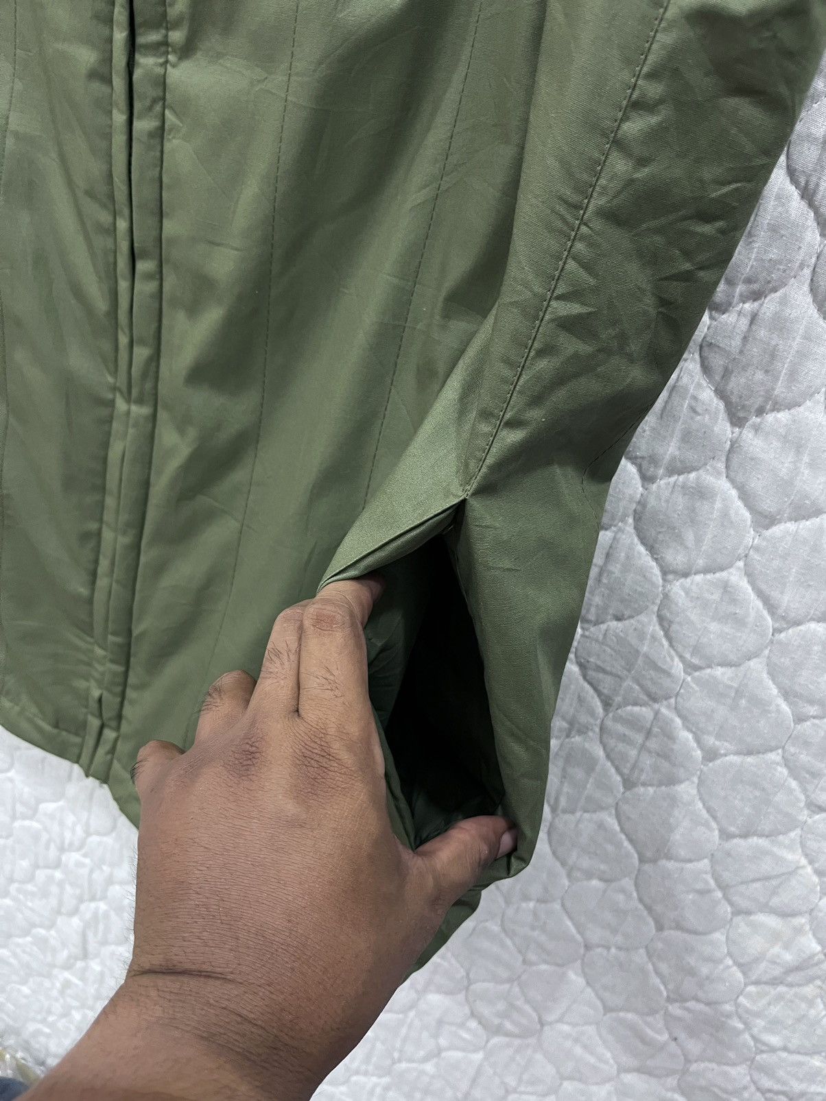 Sealup (Ee). VINTAGE SEALUP ZIPPER VEST (RIRI ZIPPER) Size US M / EU 48-50 / 2 - 3 Thumbnail