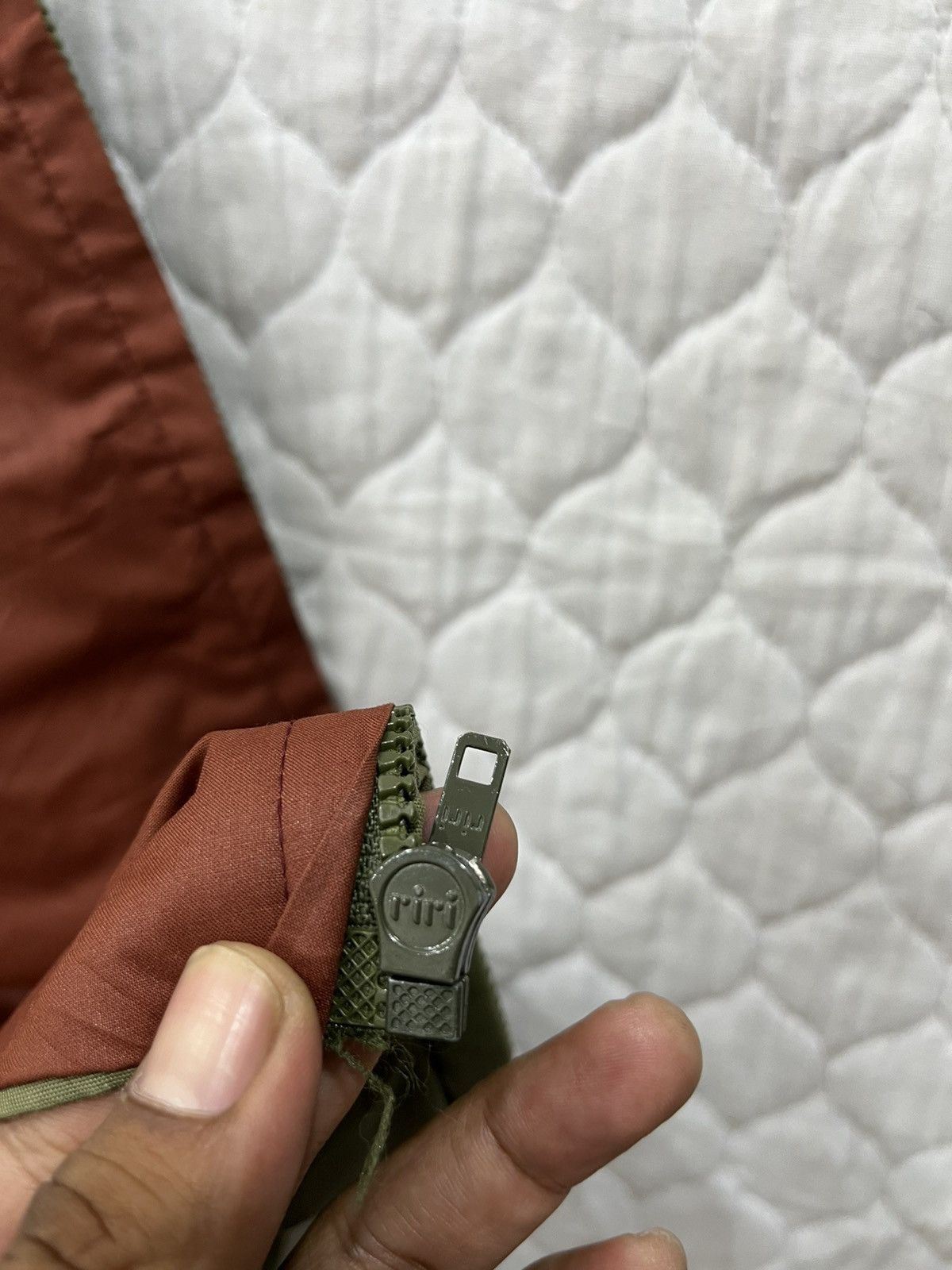 Sealup (Ee). VINTAGE SEALUP ZIPPER VEST (RIRI ZIPPER) Size US M / EU 48-50 / 2 - 8 Thumbnail