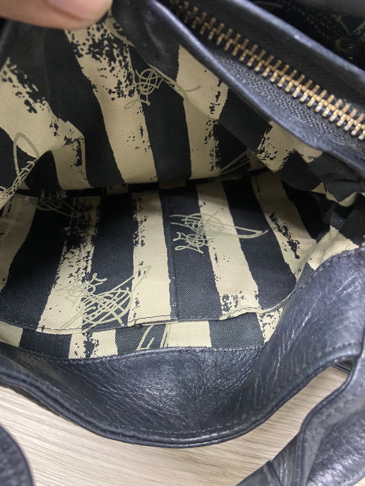 Vivienne Westwood Vivienne Westwood Embossed Logo Leather Bag Size ONE SIZE - 17 Thumbnail