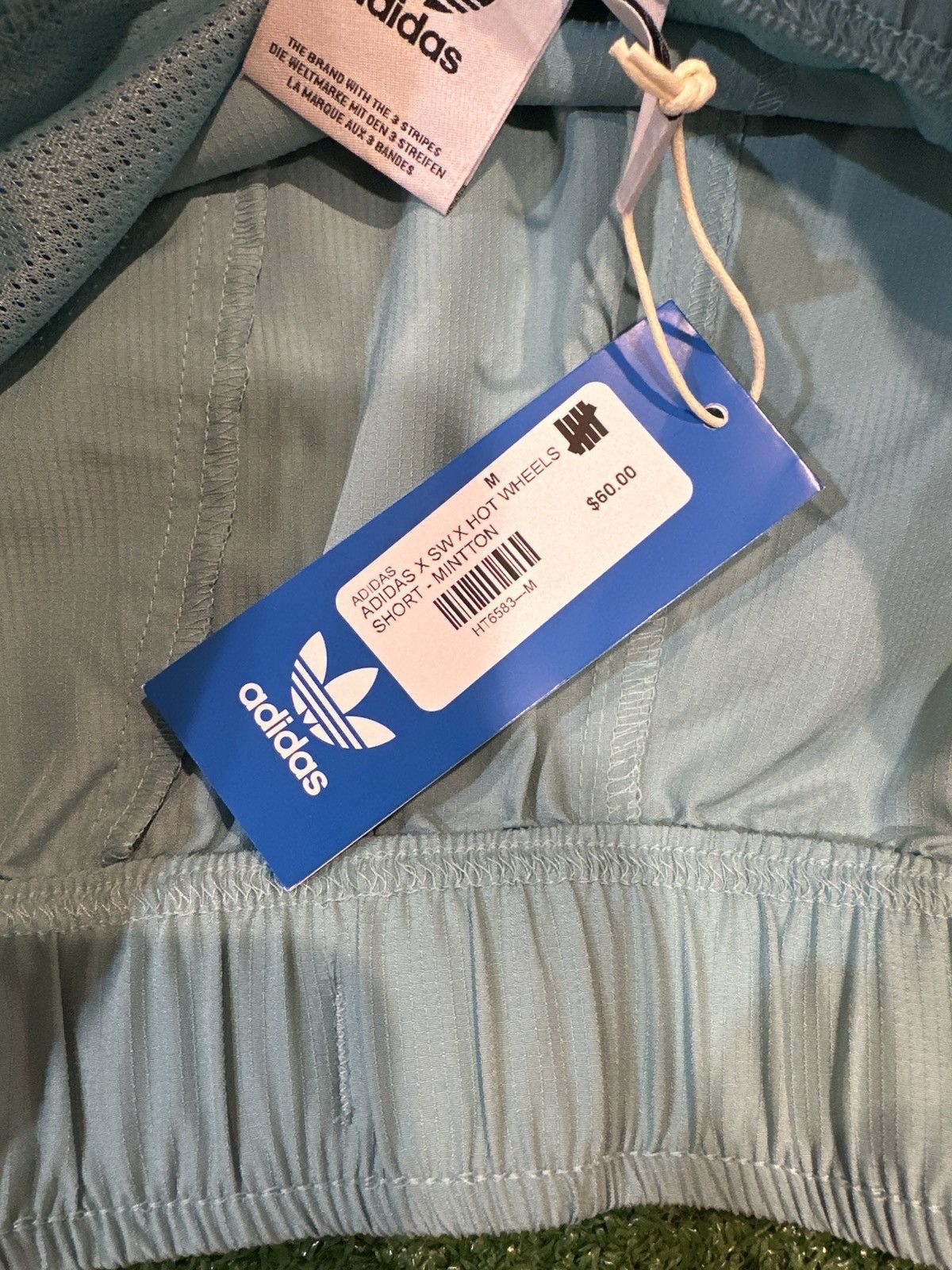 Adidas Adidas X Sean Witherspoon X Hot Wheels Shorts Size Medium Size US 32 / EU 48 - 4 Thumbnail