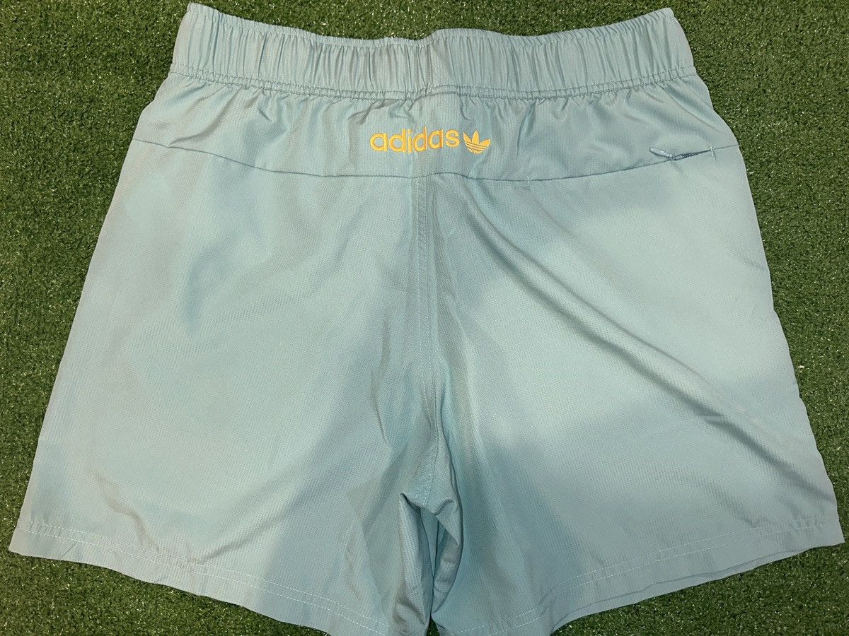Adidas Adidas X Sean Witherspoon X Hot Wheels Shorts Size Medium Size US 32 / EU 48 - 2 Thumbnail