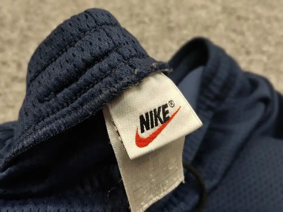 Nike 🌌Vintage Nike Shorts Blue Logo swoosh casual Y2K Streetwear Size US 36 / EU 52 - 8 Thumbnail