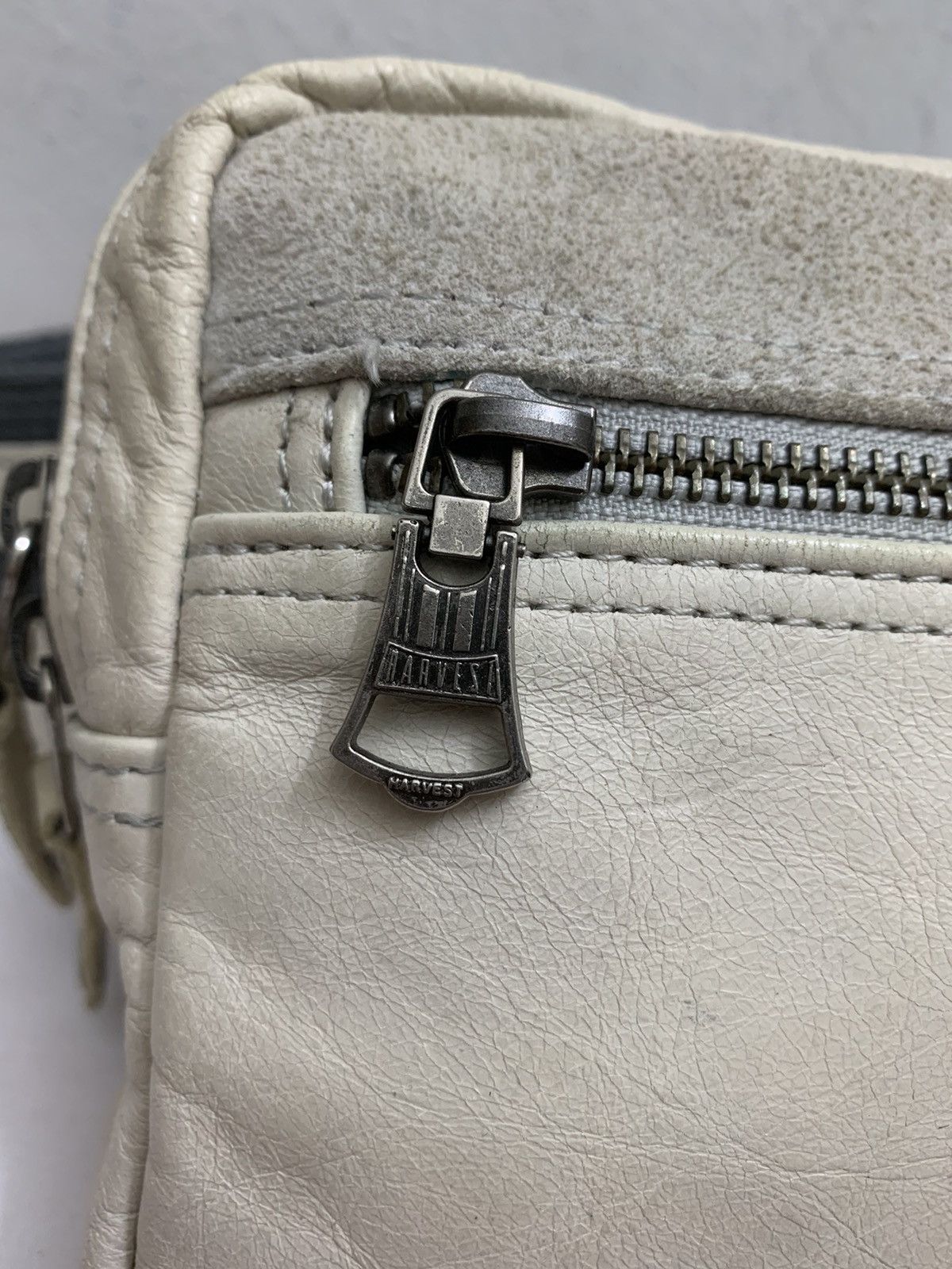 Genuine Leather × MasterPiece 🇯🇵 MOUSTACHE Y2k Crossbody Leather Bag Size ONE SIZE - 8 Thumbnail