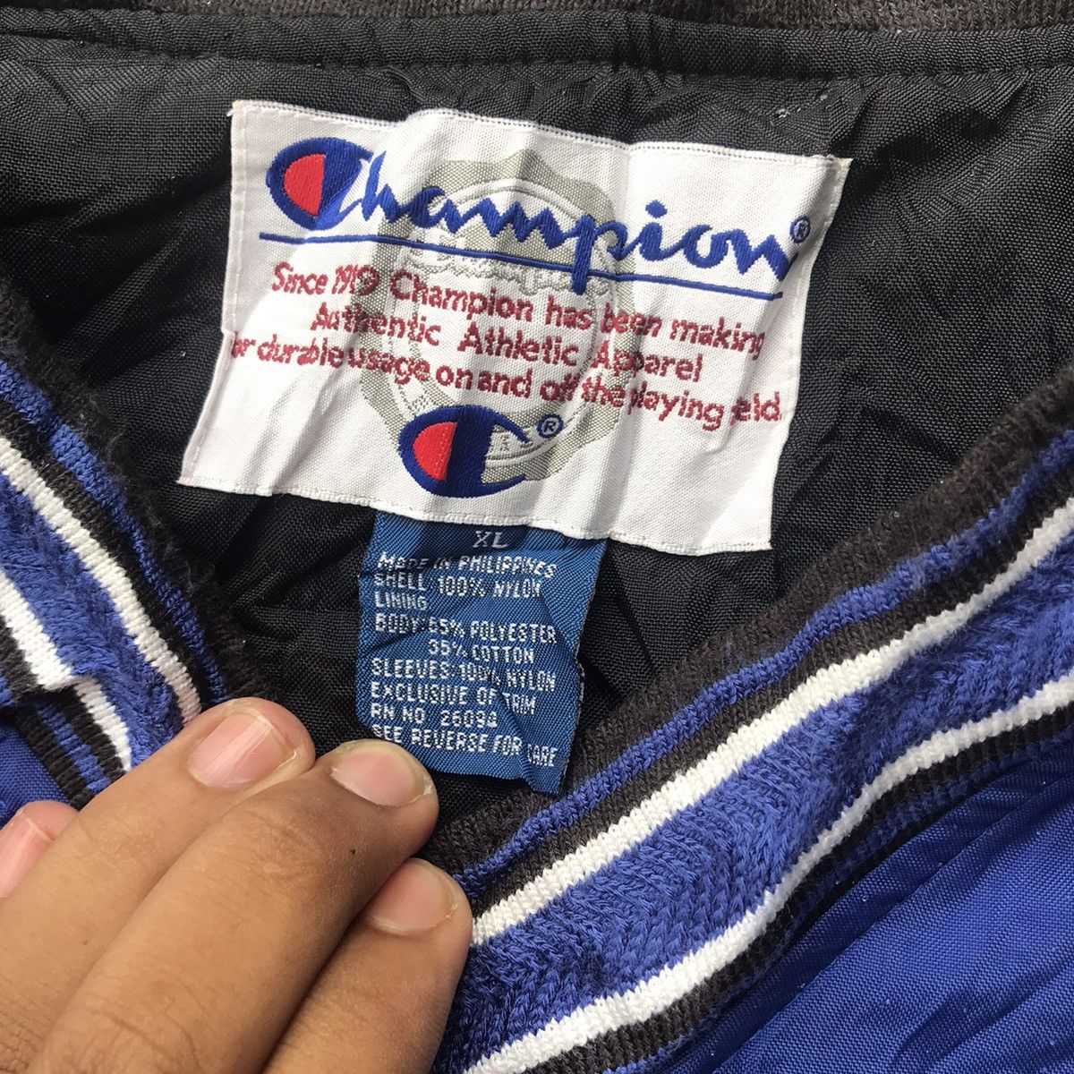 Champion Vintage Champion Supreme V Neck Sweatshirt Size US XL / EU 56 / 4 - 6 Thumbnail