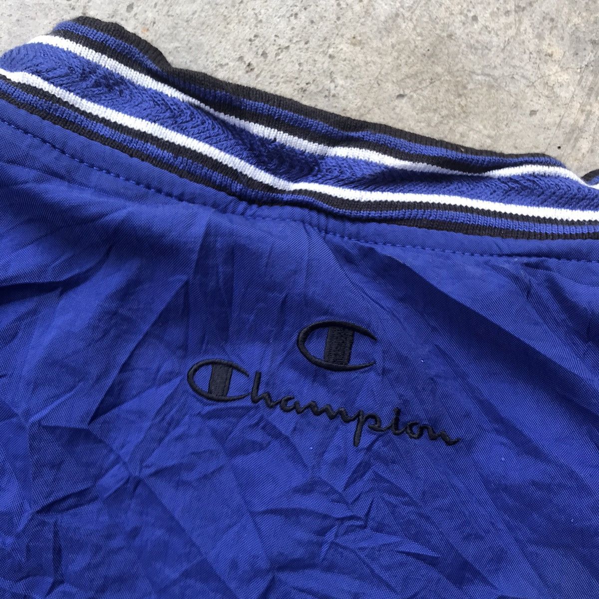 Champion Vintage Champion Supreme V Neck Sweatshirt Size US XL / EU 56 / 4 - 8 Thumbnail
