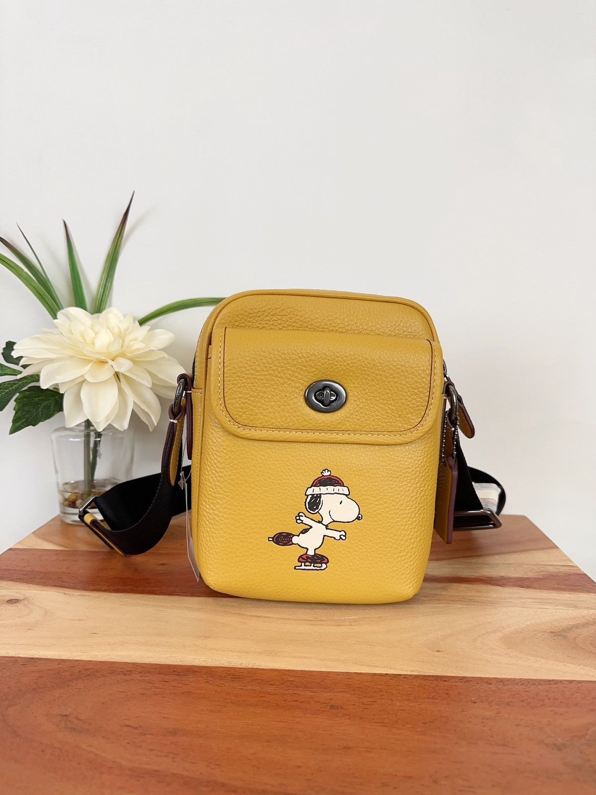 Coach X good Peanuts Heritage Crossbody With Snoopy Motif Flax Multi