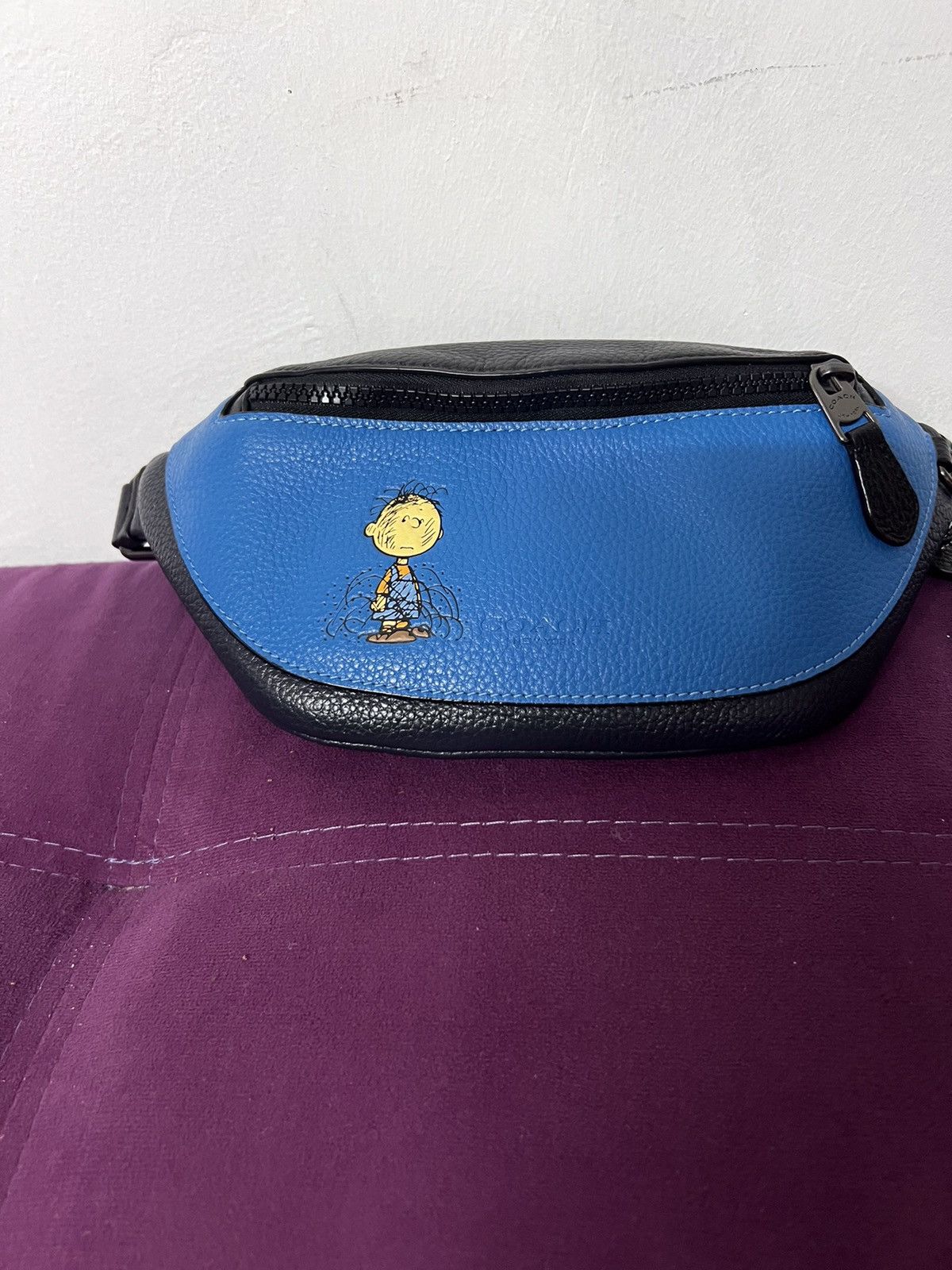 Coach × Peanuts Limited Edition Coach X Peanuts Sling/Pouch Bag Size ONE SIZE - 1 Thumbnail