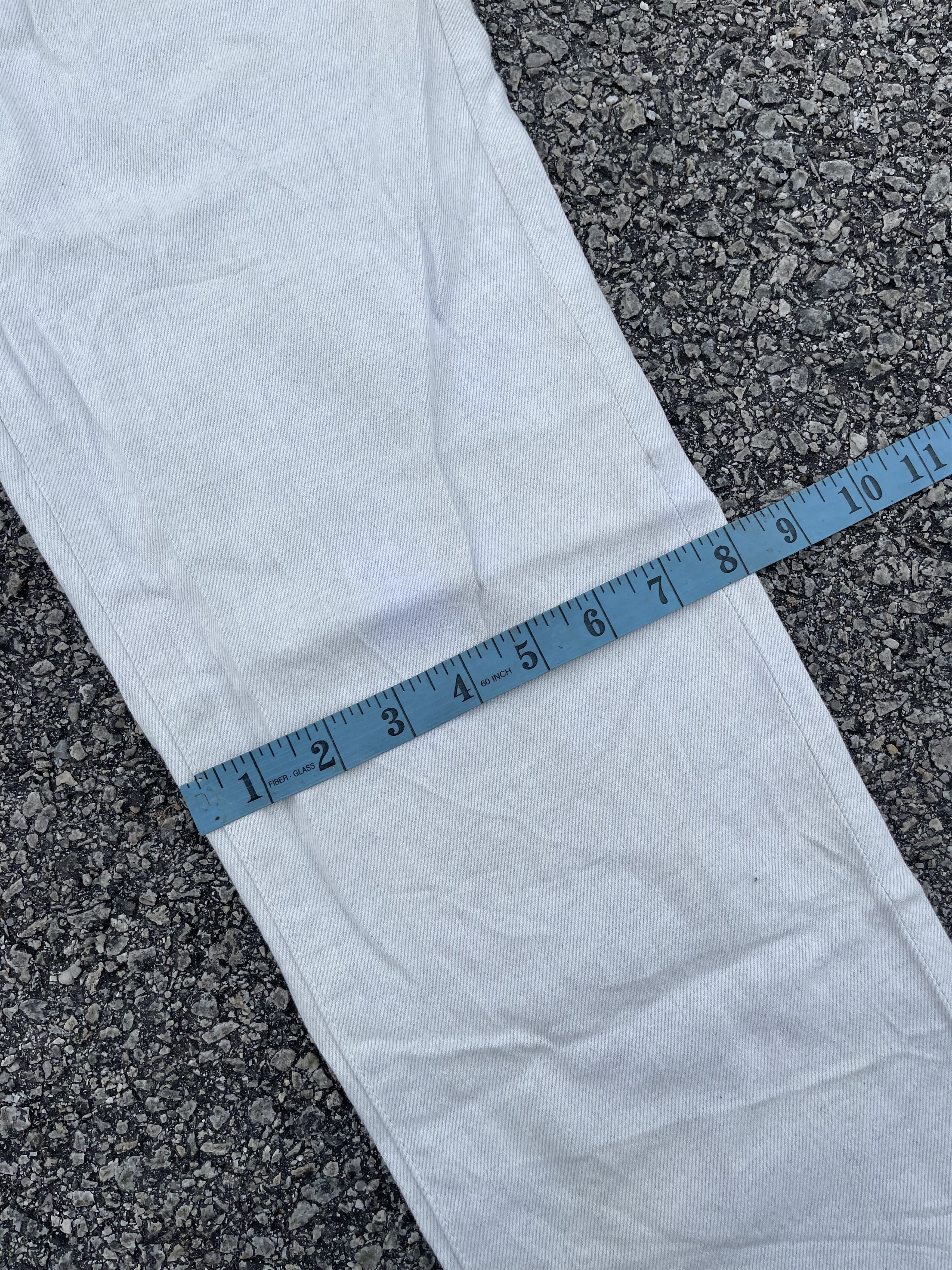 Kolor × Sacai White Denim Kolor Back Buckle Cinch Size US 30 / EU 46 - 13 Thumbnail
