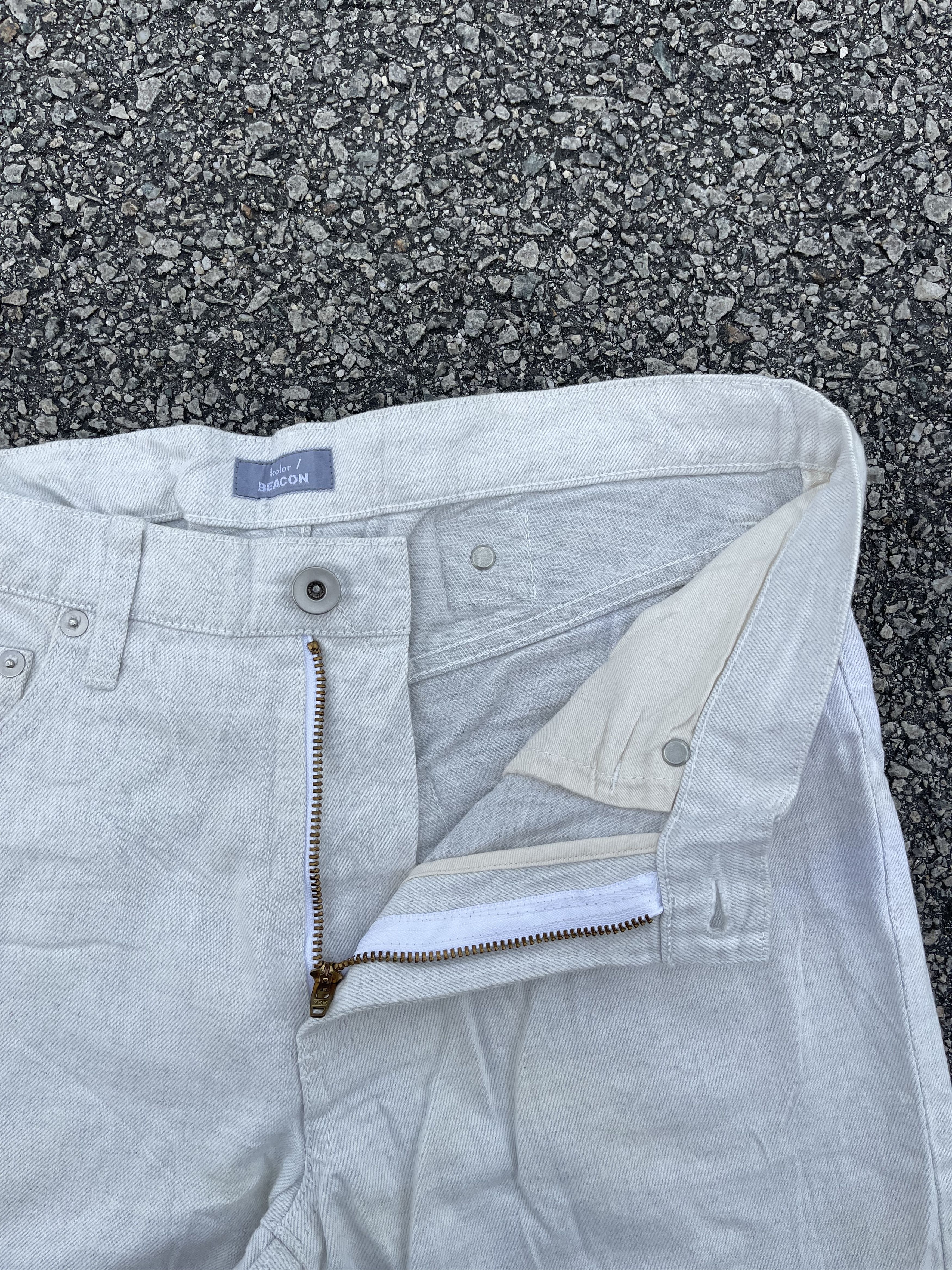 Kolor × Sacai White Denim Kolor Back Buckle Cinch Size US 30 / EU 46 - 5 Thumbnail