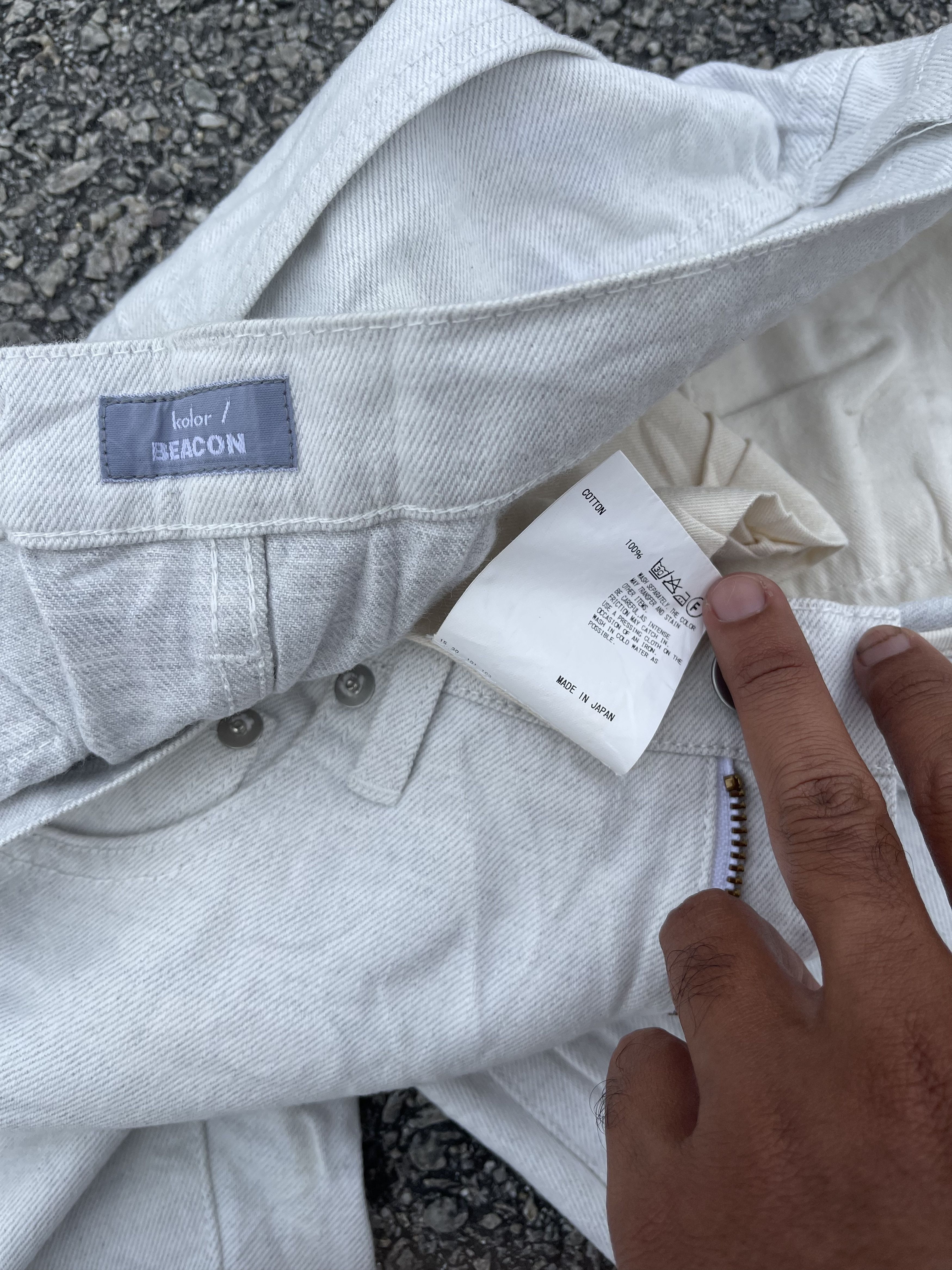 Kolor × Sacai White Denim Kolor Back Buckle Cinch Size US 30 / EU 46 - 15 Thumbnail