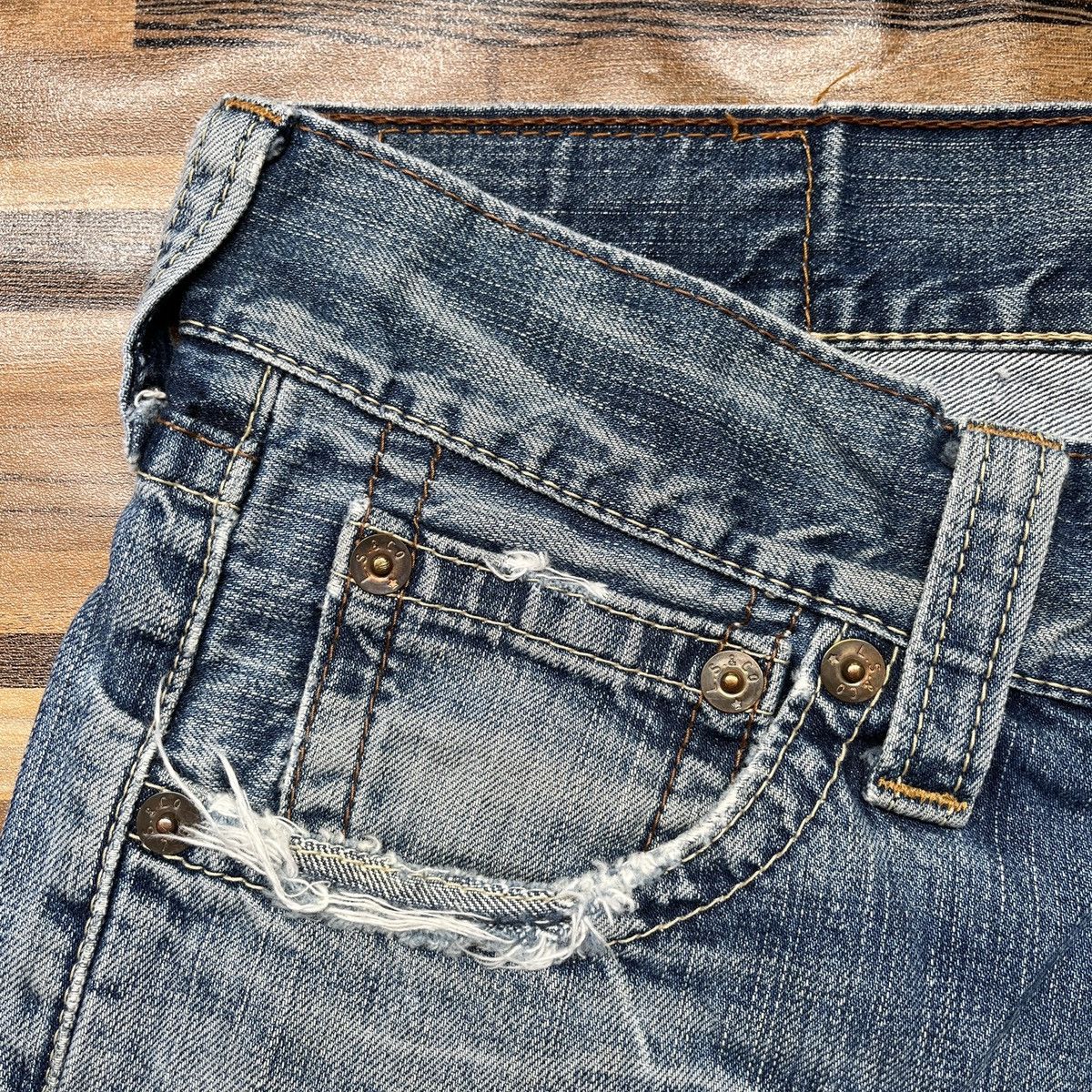 Levi's Ripped Distressed Levis 503 Vintage Denim Jeans Size US 33 - 7 Thumbnail
