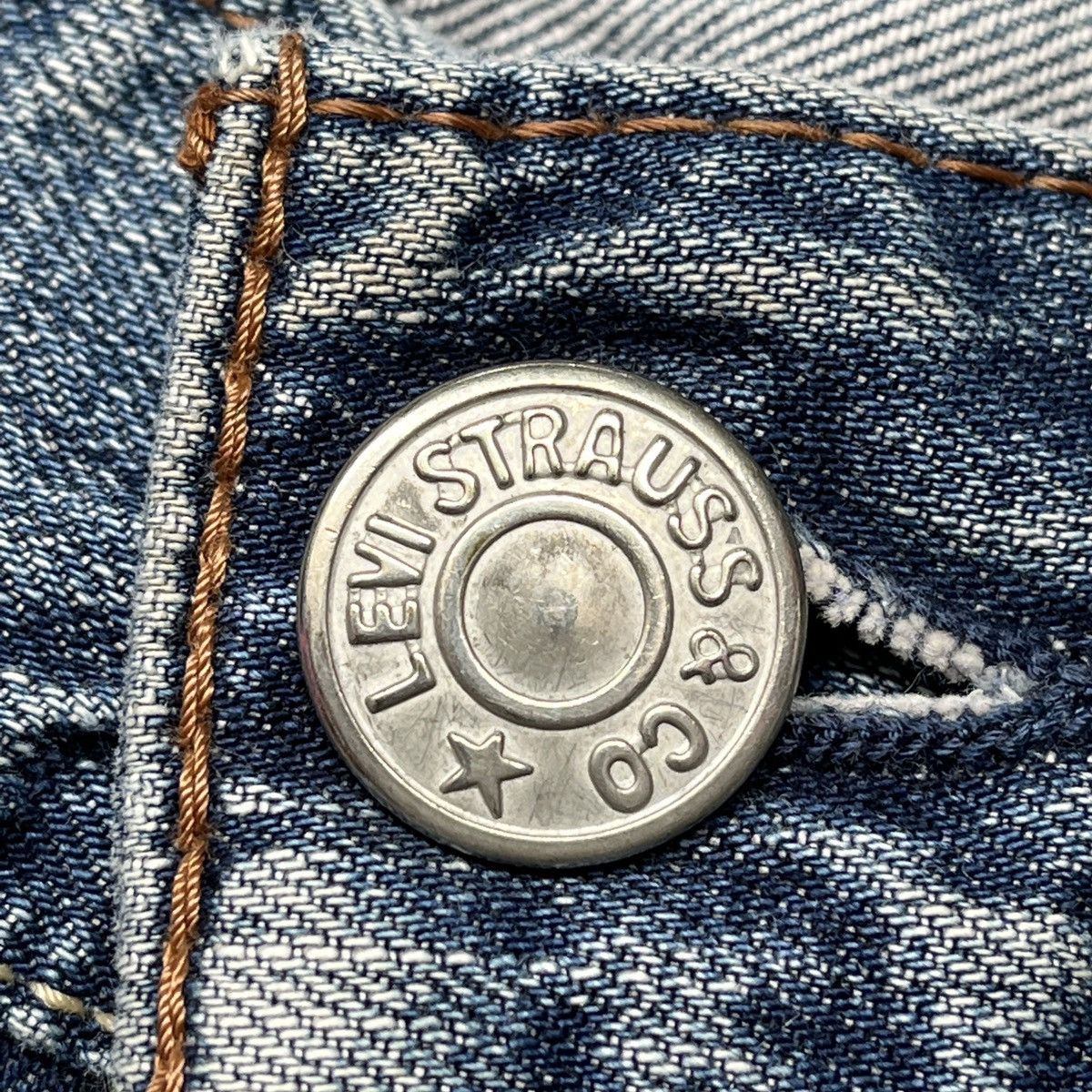 Levi's Ripped Distressed Levis 503 Vintage Denim Jeans Size US 33 - 6 Thumbnail