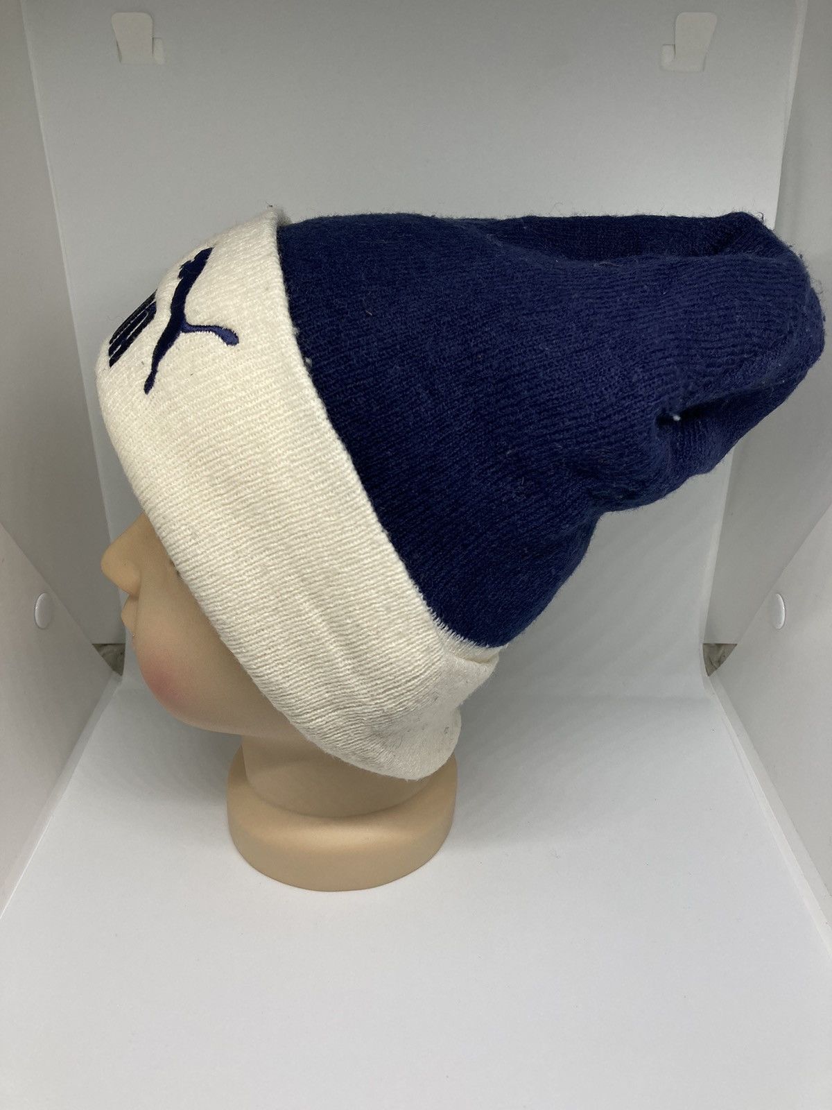 Puma Vintage Puma Logo Beanie Snowcap Winter Hat Size ONE SIZE - 3 Thumbnail