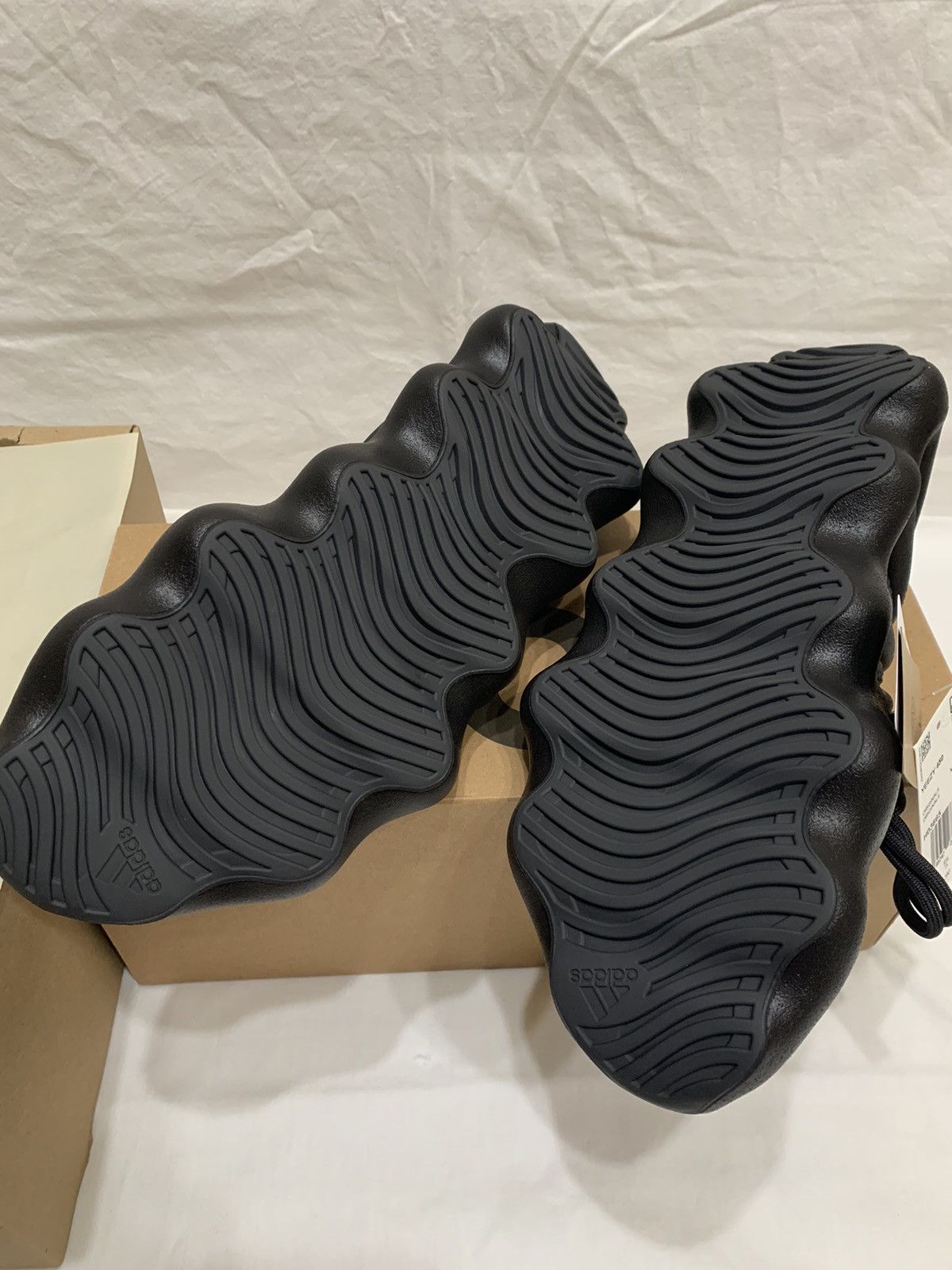 Adidas × Kanye West adidas Yeezy 450 Utility Black Size US 10 / EU 43 - 4 Thumbnail