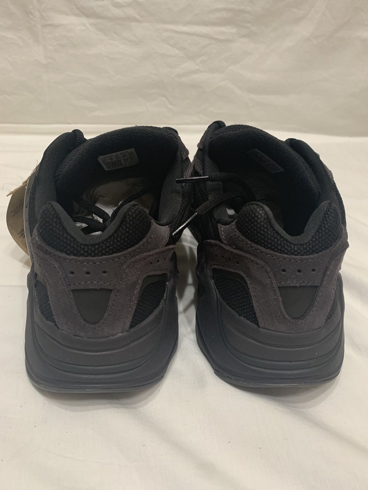 Adidas × Kanye West adidas Yeezy Boost 700 V2 Size US 9.5 / EU 42-43 - 8 Thumbnail