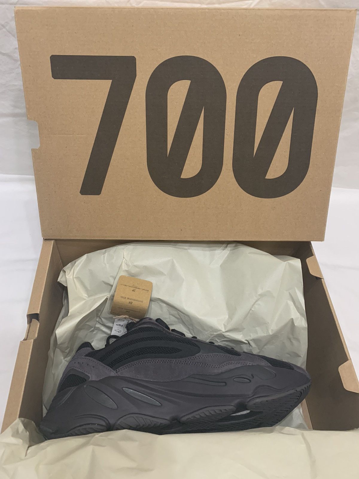 Adidas × Kanye West adidas Yeezy Boost 700 V2 Size US 9.5 / EU 42-43 - 7 Thumbnail
