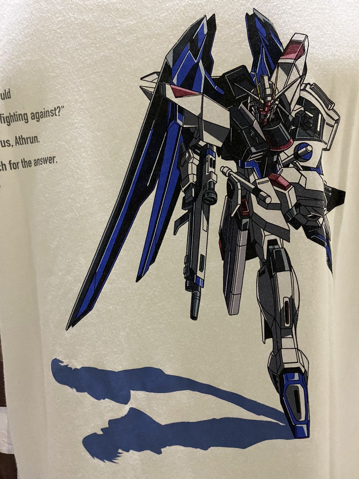 Anime × Japanese Brand × Uniqlo Vintage Uniqlo x Gundam Freedom Tee Size US XL / EU 56 / 4 - 4 Thumbnail