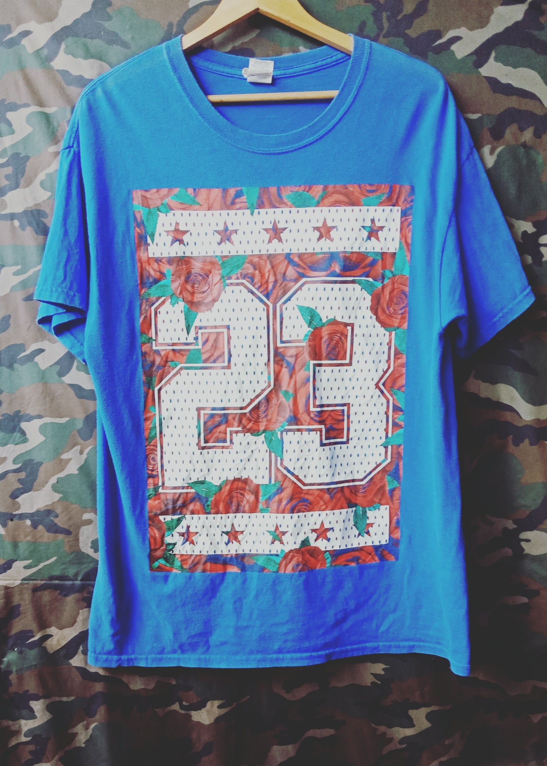 🔥 STEALS🔥Vintage 23 Roses Fullprint tees