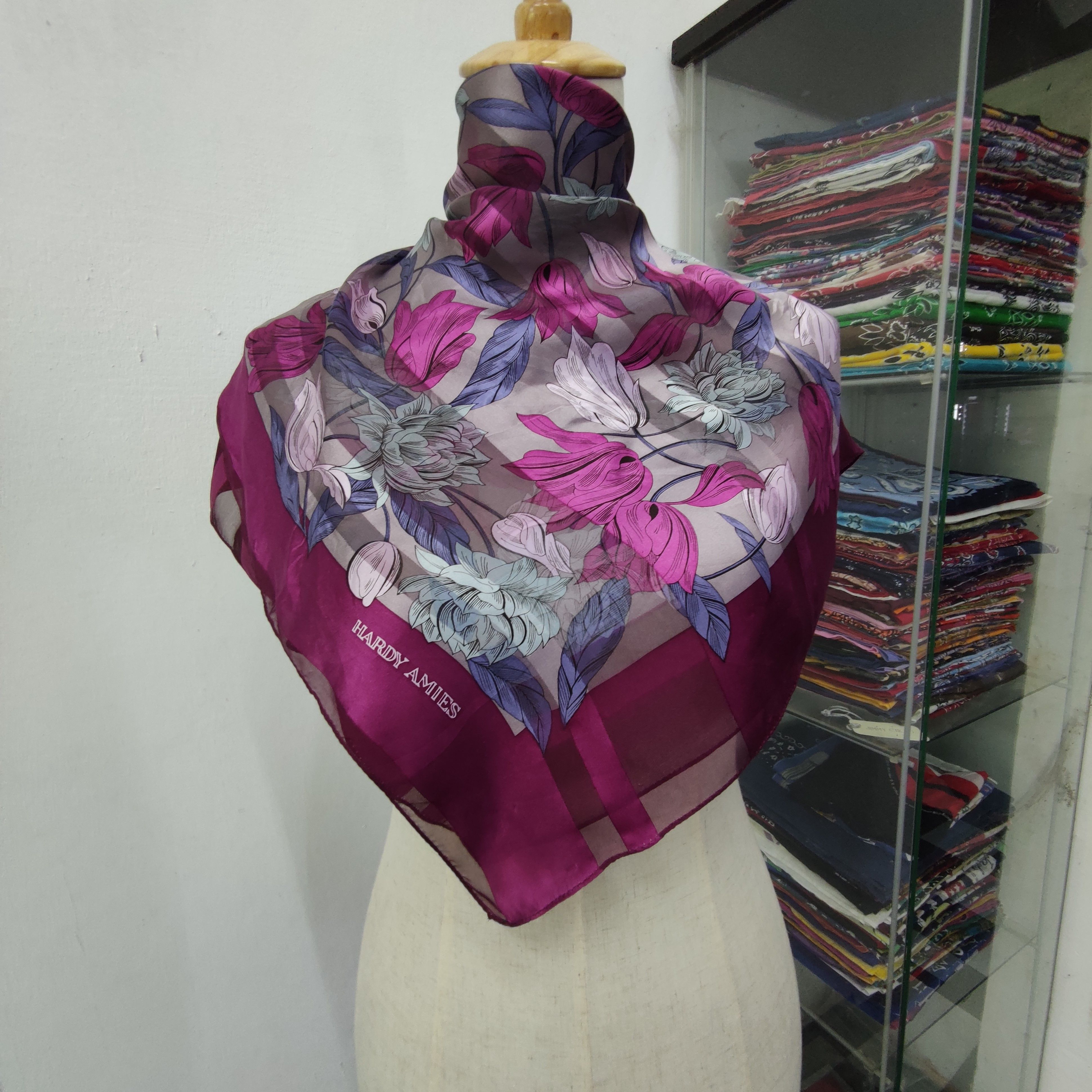 Hardy Amies Hardy Amies Silk Scarf Size ONE SIZE - 1 Thumbnail