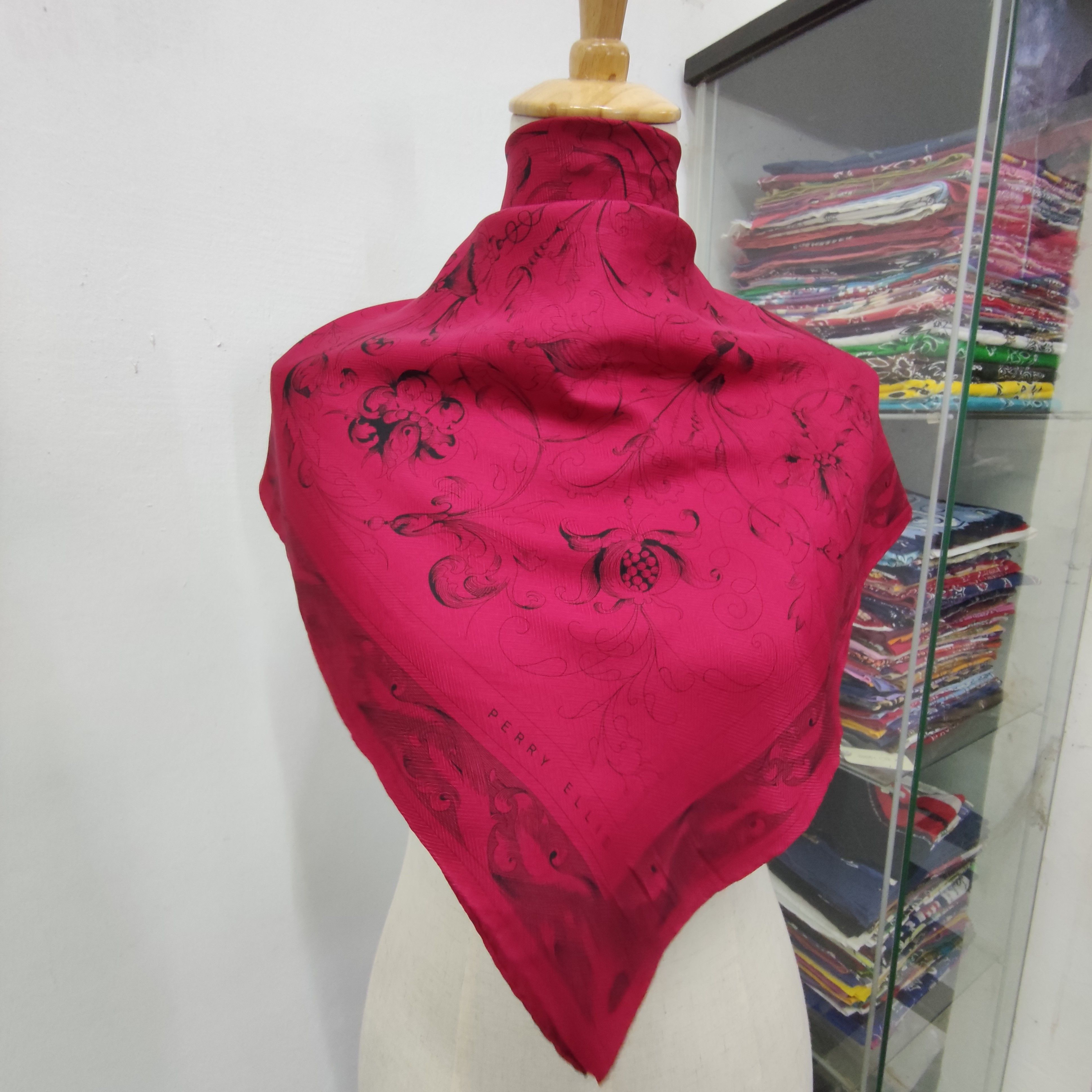 Perry Ellis Perry Ellis Silk Scarf Size ONE SIZE - 1 Thumbnail