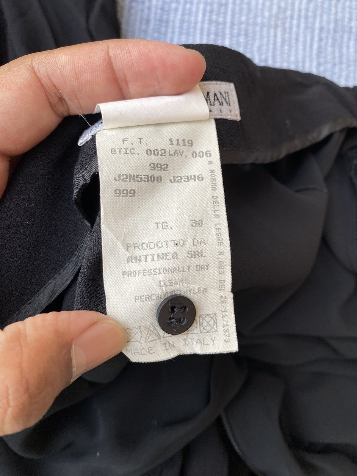 Emporio Armani assymetrical black skirt Size 25" / US 0 / IT 36 - 8 Thumbnail
